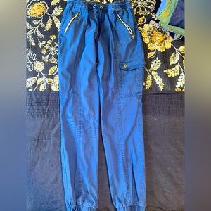 Jaanuu scrub set, top and joggers